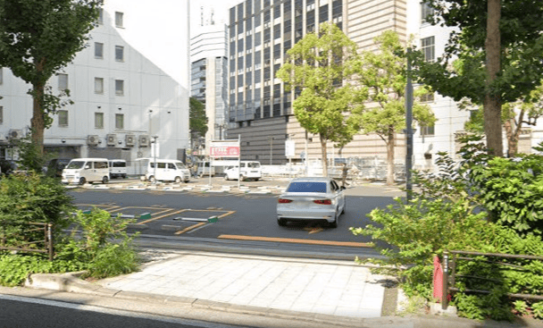 コインパーク 横浜東口駅前