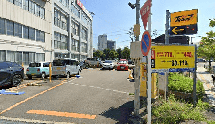 タイムズ富山駅北口第３