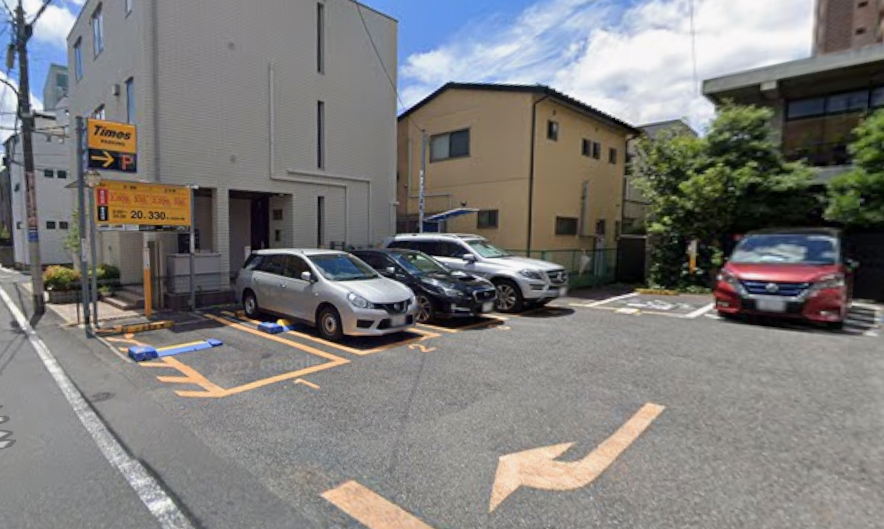 上野桜木1丁目駐車場