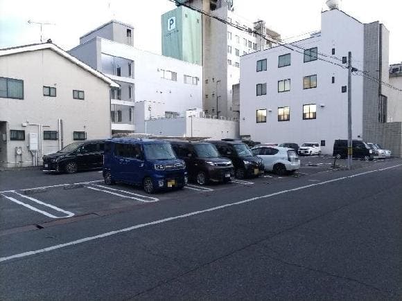 霞町2丁目駐車場