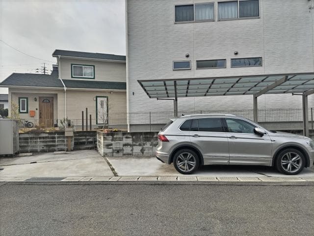 駅スタ徒歩3分駐車場