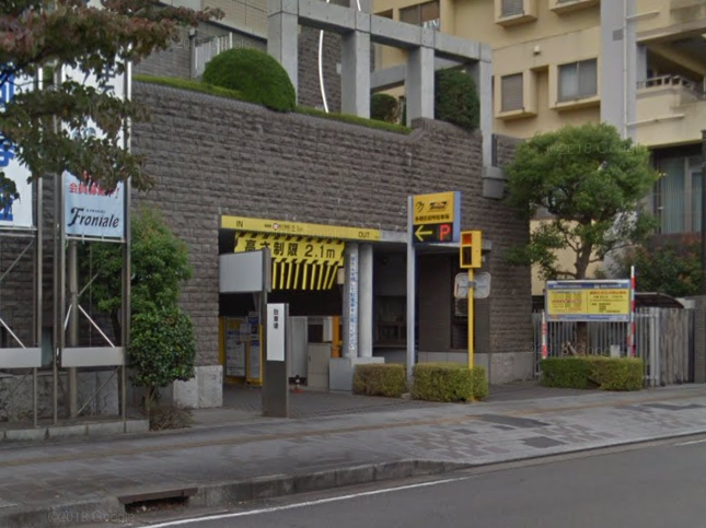 多摩区役所駐車場