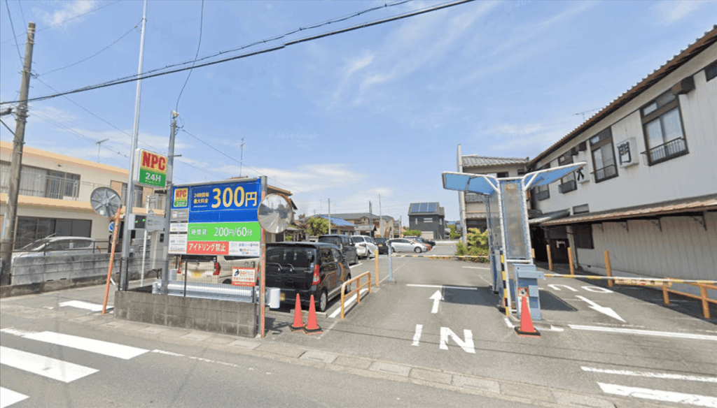 NPC24H吹上駅北口パーキング