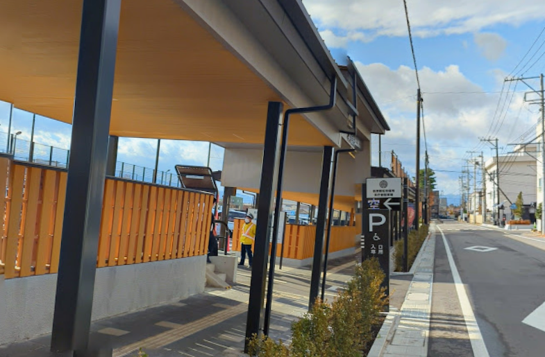 会津若松市役所来庁者駐車場